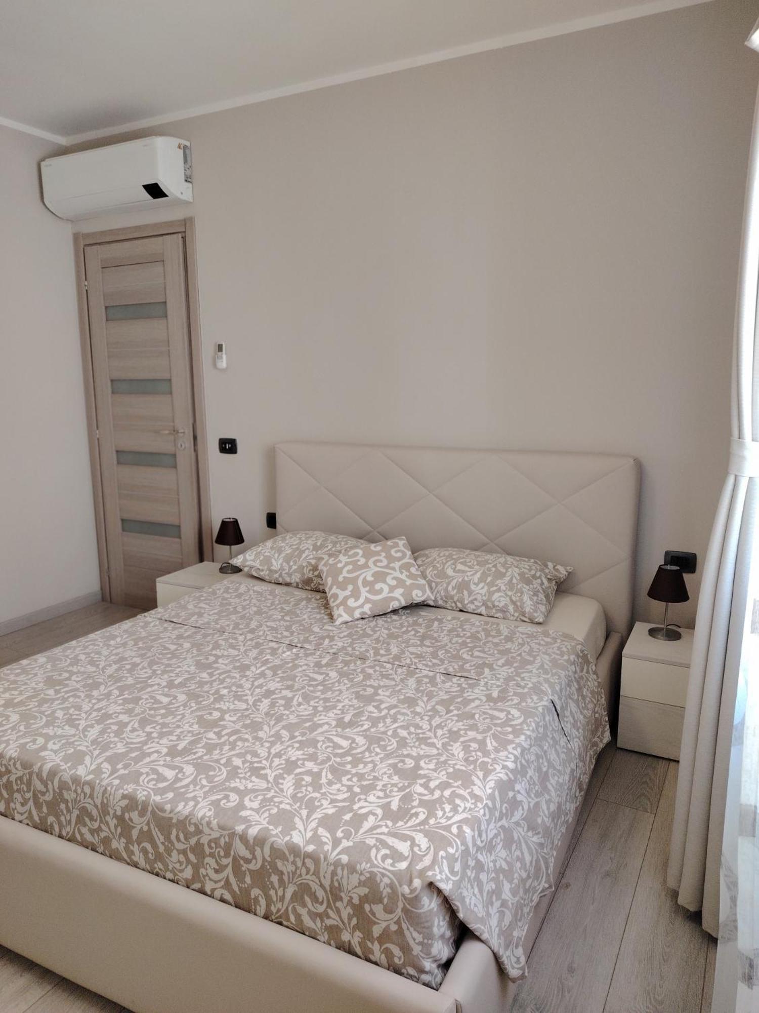 Holiday House Savona Kültér fotó